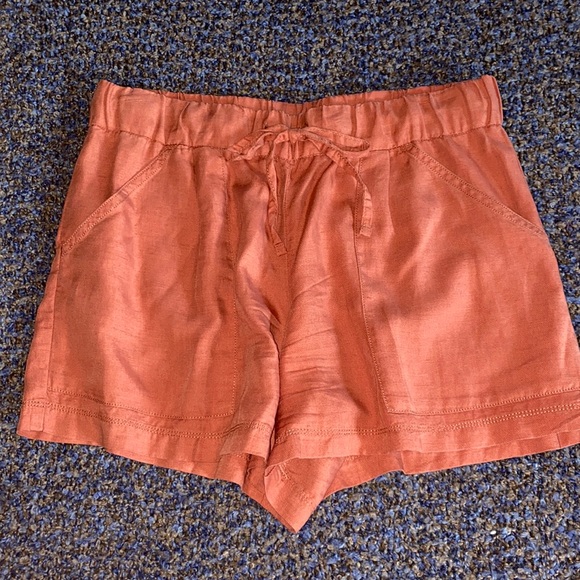 Ann Taylor LOFT linen shorts in beautiful cinnamon color. - Picture 1 of 8